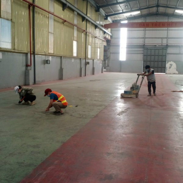 Thi c&ocirc;ng s&agrave;n epoxy dự &aacute;n CTY SX TM S&agrave;i G&ograve;n RIVER VIỆT NAM